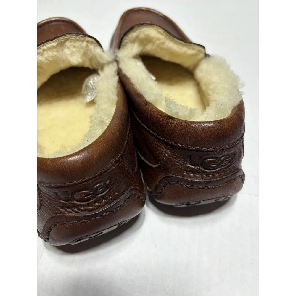 UGG Ascot Leather Slippers Mens 8 Chestnut Brown Sheepskin Lined Loafers 5379
